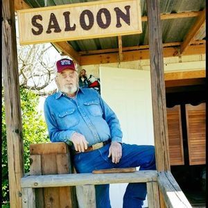 Meet your Posher, Allie